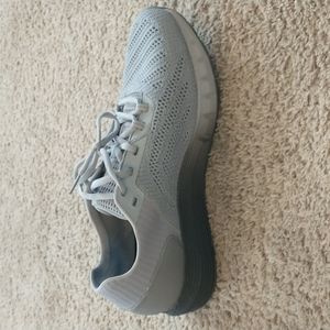 Men's size 11.5 UA shoes